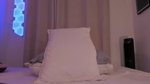 Jhonatan online show from April 11, 2026, 11:09 pm