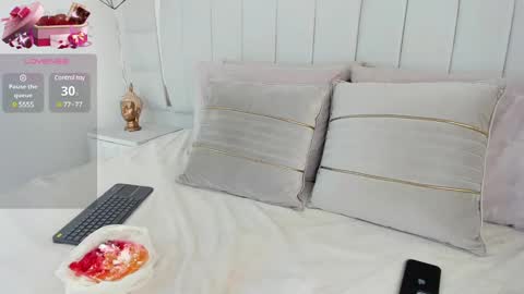 DAHLIA online show from February 21, 2025, 8:27 pm