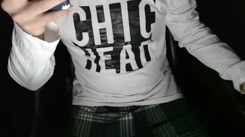 im_dave21 online show from April 28, 2026, 10:31 am