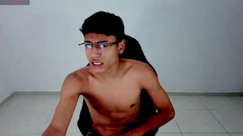 im_david01 online show from April 8, 2026, 1:11 pm