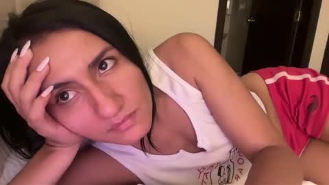 instagram  online show from September 27, 2025, 3:55 am