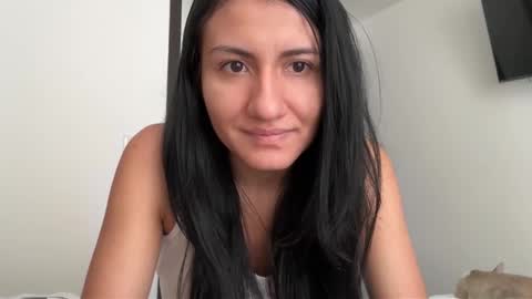 instagram  online show from September 27, 2025, 4:23 pm