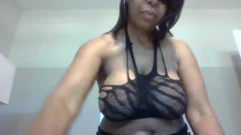 weet exy Cougar online show from May 8, 2026, 12:10 pm