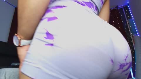 Mishell Martinez    INSTAGRAM im mishellbigass online show from February 6, 2026, 5:01 am