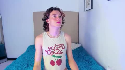 Perseo - Help me with 50 thumbs up online show from February 27, 2026, 9:26 pm