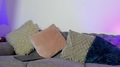 Salo online show from March 3, 2026, 9:31 pm