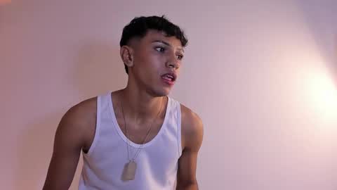 Snapshot of im_sebaslopez chatting on January 26, 2025, 3:25 pm im_sebaslopez online show from January 26, 2025, 3:25 pm