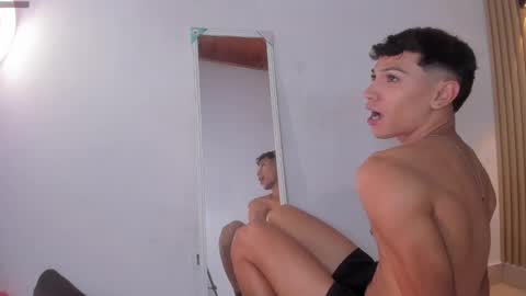 Snapshot of im_sebaslopez chatting on March 8, 2025, 9:50 am im_sebaslopez online show from March 8, 2025, 9:50 am