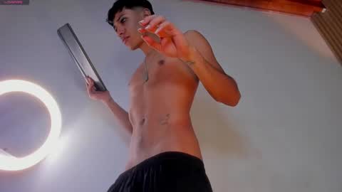 Snapshot of im_sebaslopez chatting on March 10, 2025, 8:26 am im_sebaslopez online show from March 10, 2025, 8:26 am