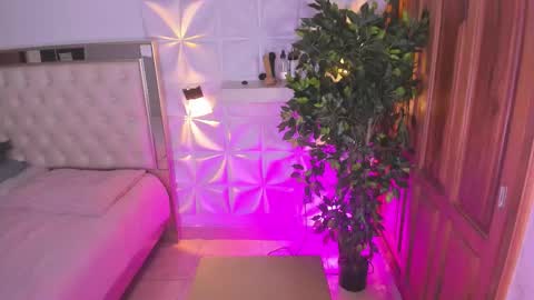 Snapshot of im_sebaslopez chatting on September 28, 2025, 11:15 am im_sebaslopez online show from September 28, 2025, 11:15 am