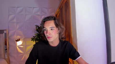 im_sebaslopez online show from November 27, 2025, 11:45 am