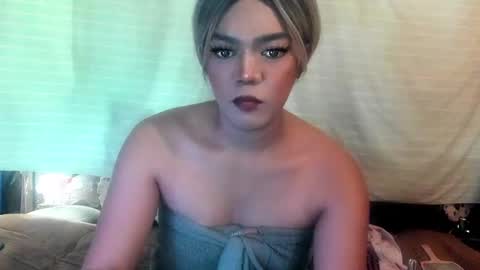 Snapshot of im_ur_hot_ella chatting on January 27, 2025, 4:09 am ella may online show from January 27, 2025, 4:09 am