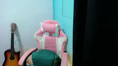 Ms. M online show from October 28, 2025, 7:23 am