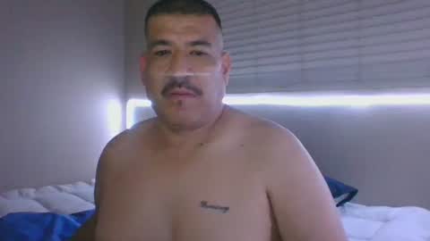 Snapshot of imbackmandosuknw chatting on March 11, 2025, 5:49 am imbackmandosuknw online show from March 11, 2025, 5:49 am