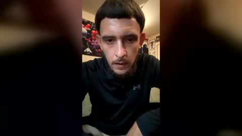 imchilling00 online show from July 21, 2026, 9:50 pm