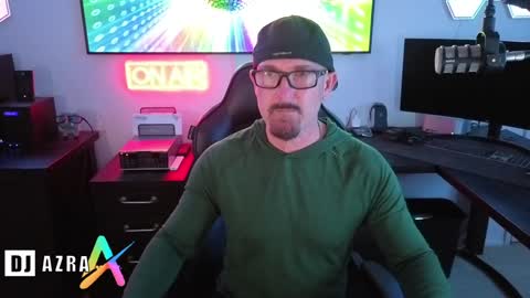 Snapshot of imdjazra chatting on February 4, 2025, 2:17 am DJ Azra online show from February 4, 2025, 2:17 am