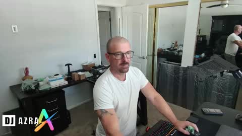 Snapshot of imdjazra chatting on March 2, 2025, 9:11 pm DJ Azra online show from March 2, 2025, 9:11 pm