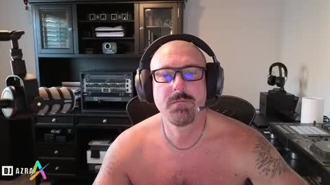 Snapshot of imdjazra chatting on October 2, 2025, 2:02 pm DJ Azra online show from October 2, 2025, 2:02 pm