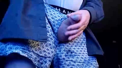 Iminyourroom online show from October 30, 2025, 8:49 am