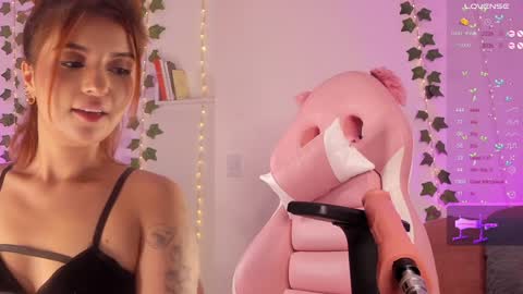 Lissa Morgan MODEL INDEPENDENT online show from January 3, 2025, 9:04 am