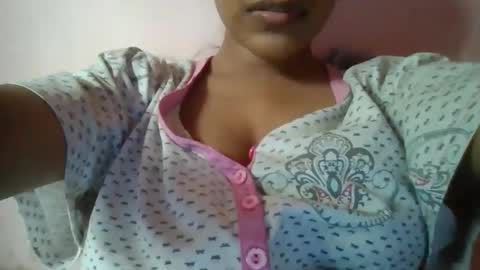 Snapshot of imlovelyrose chatting on December 11, 2024, 9:09 am ROSE online show from December 11, 2024, 9:09 am
