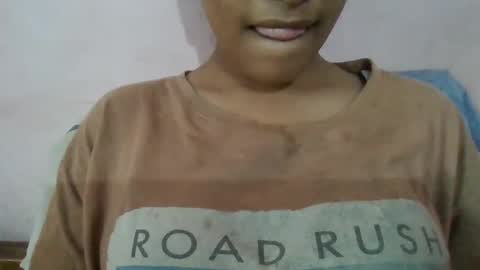 Snapshot of imlovelyrose chatting on December 15, 2024, 3:56 am ROSE online show from December 15, 2024, 3:56 am