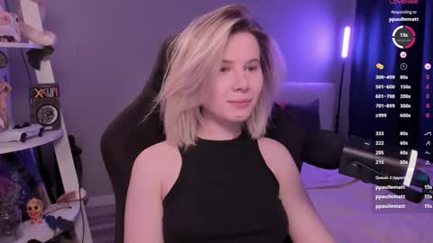 Mia online show from March 21, 2026, 11:37 am