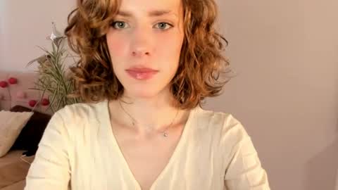 Snapshot of imogensy chatting on June 15, 2026, 2:19 pm my name Imo Fansly online show from June 15, 2026, 2:19 pm