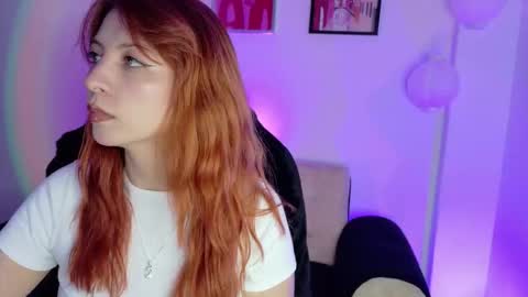 Sienna online show from February 9, 2026, 10:03 pm