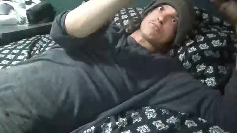 Imstuckhere online show from April 17, 2026, 9:34 am