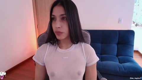 TAYLOR  online show from November 25, 2025, 7:14 pm