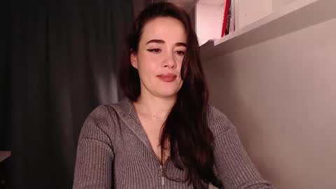 Snapshot of in_yan chatting on September 24, 2025, 8:23 pm Lin online show from September 24, 2025, 8:23 pm