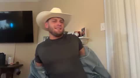 Inmate1993 online show from November 5, 2025, 2:33 am