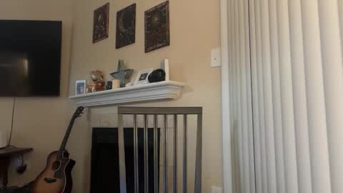 Inmate1993 online show from April 21, 2026, 7:03 am