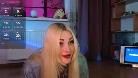  Dina  Help me reach 100 likes  online show from September 15, 2025, 9:37 pm