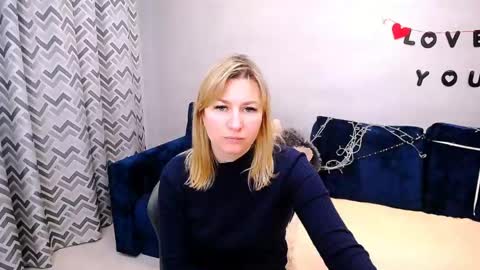 Snapshot of incredible_ariela chatting on May 1, 2026, 10:53 am incredible_ariela online show from May 1, 2026, 10:53 am