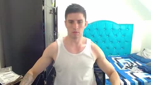 incubus_couple1 online show from February 3, 2025, 2:58 am