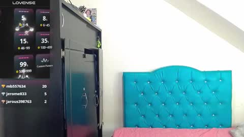 incubus_couple1 online show from March 9, 2025, 8:10 pm