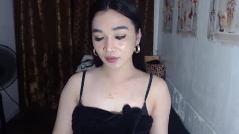 indestructabletrixie online show from January 4, 2025, 11:11 am