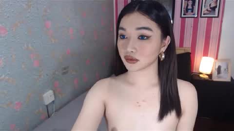 indestructabletrixie online show from February 27, 2025, 7:47 pm