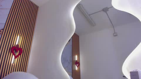 Indi Catalina online show from March 21, 2026, 12:32 pm