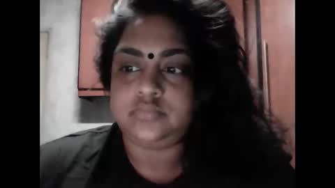 indianpooja1027 online show from May 13, 2026, 7:11 pm