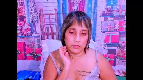 Snapshot of indianroxy27 chatting on December 14, 2025, 10:25 pm indianroxy27 online show from December 14, 2025, 10:25 pm