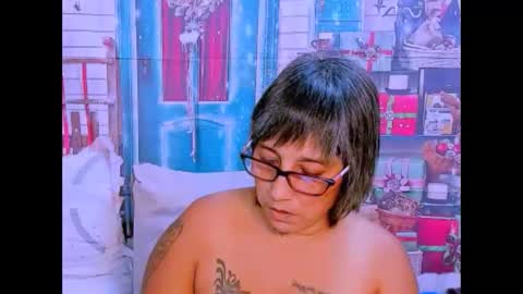 Snapshot of indianroxy27 chatting on December 21, 2025, 3:41 pm indianroxy27 online show from December 21, 2025, 3:41 pm