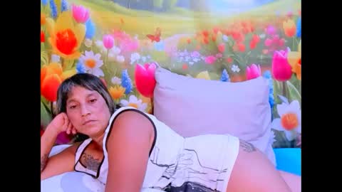 Snapshot of indianroxy27 chatting on January 8, 2026, 12:24 am indianroxy27 online show from January 8, 2026, 12:24 am