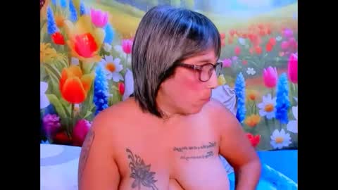 Snapshot of indianroxy27 chatting on January 8, 2026, 12:29 pm indianroxy27 online show from January 8, 2026, 12:29 pm