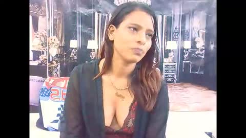 indiansexyass4u2luv online show from February 3, 2026, 6:22 am