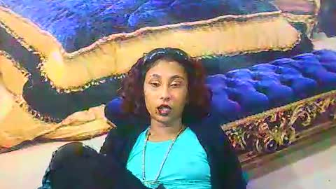 Snapshot of indiansexybutt4u2luv chatting on July 12, 2026, 6:37 am indiansexybutt4u2luv online show from July 12, 2026, 6:37 am
