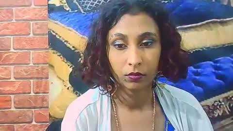 Snapshot of indiansexybutt4u2luv chatting on July 18, 2026, 6:39 am indiansexybutt4u2luv online show from July 18, 2026, 6:39 am