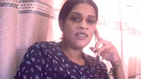 indiansexyy21 online show from May 30, 2026, 12:13 pm